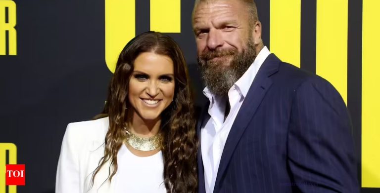 WWE Power Couple Triple H and Stephanie McMahon: Congratulations on Their Milestone WWE Power Couple Triple H and Stephanie McMahon: Congratulations on Their Milestone